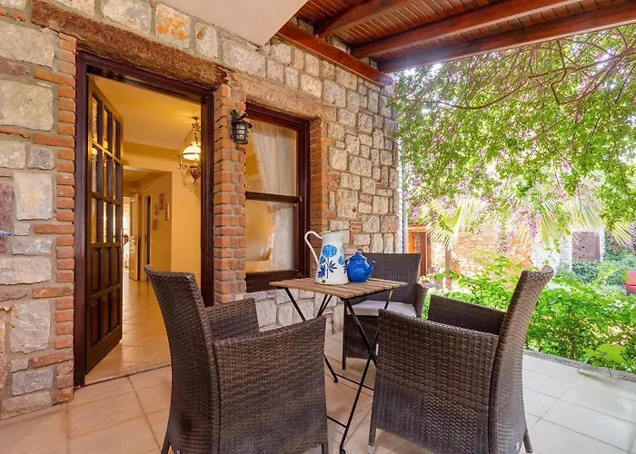 Hotel Luna Begonvil Tas Evler