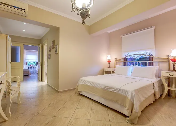 Luna Begonvil Tas Evler 3*