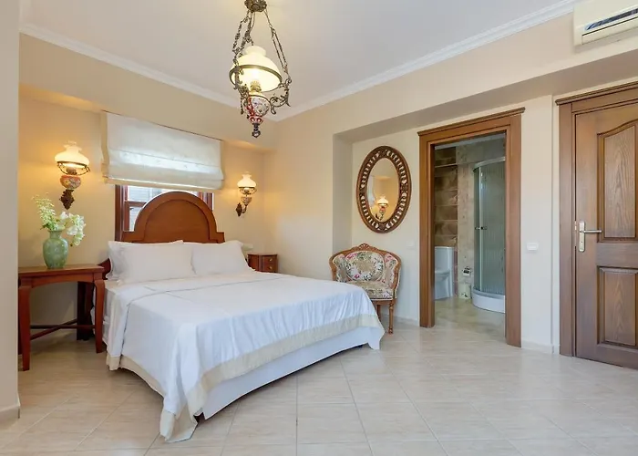 Hotel Luna Begonvil Tas Evler